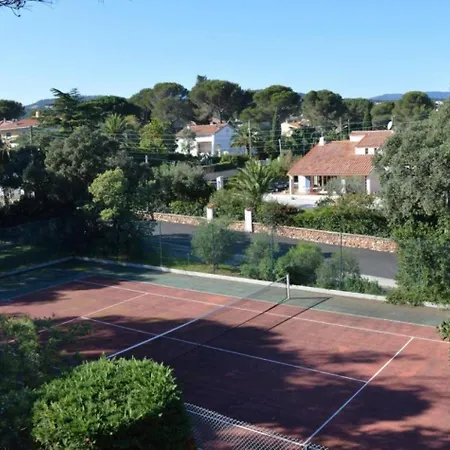 Cocon Des Gemeaux * Fréjus